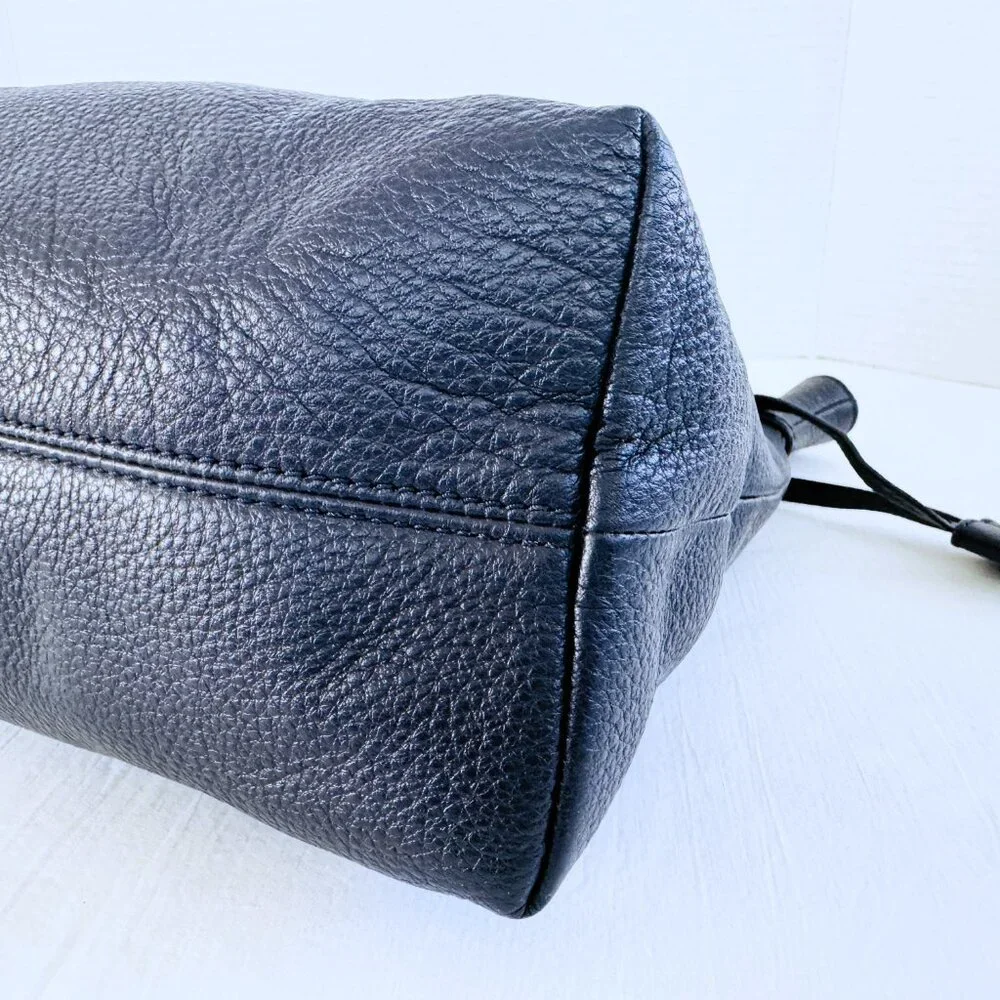 Tory Burch THEA Navy Blue Pebbled Leather‎ Gold Chain Shoulder Tote Bag